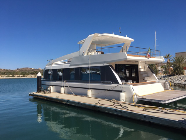 Catamaran Salute Puerto Los Cabos