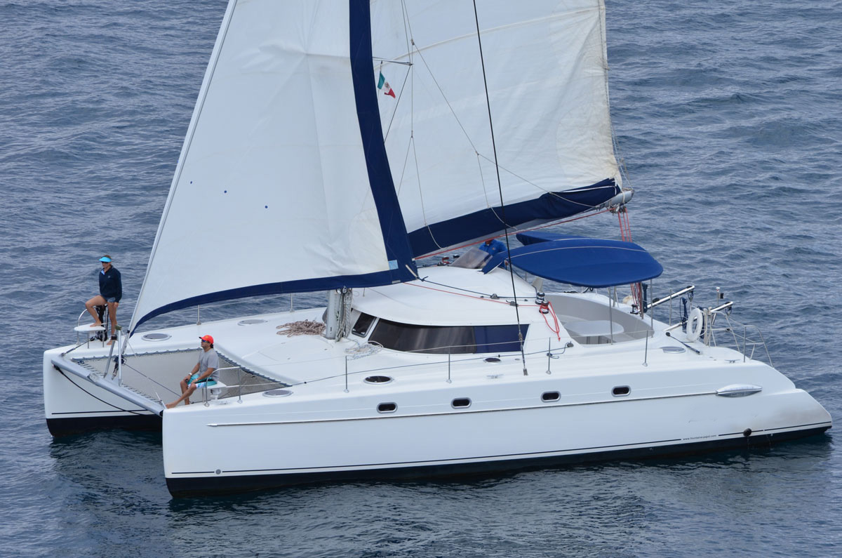 catamaran zig zag